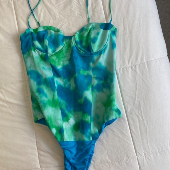 Two Zara Bodysuits - Picture 4 of 4